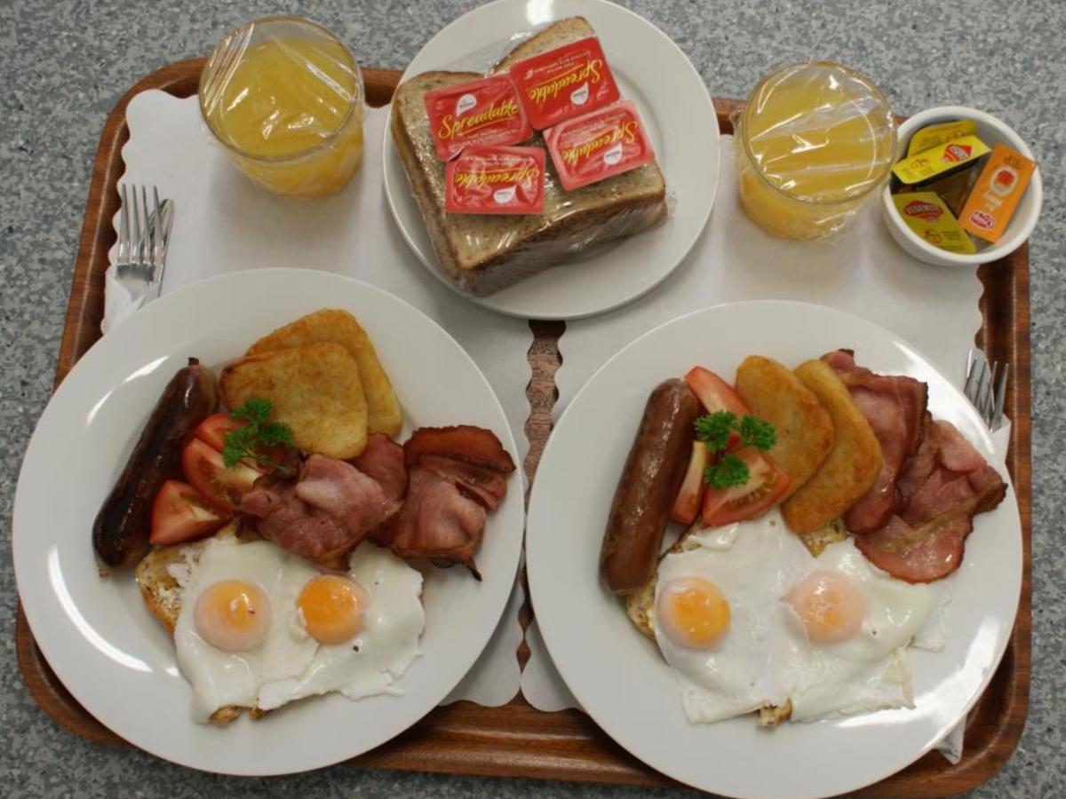 Pukekura Motor Lodge New Plymouth Luaran gambar A cooked breakfast