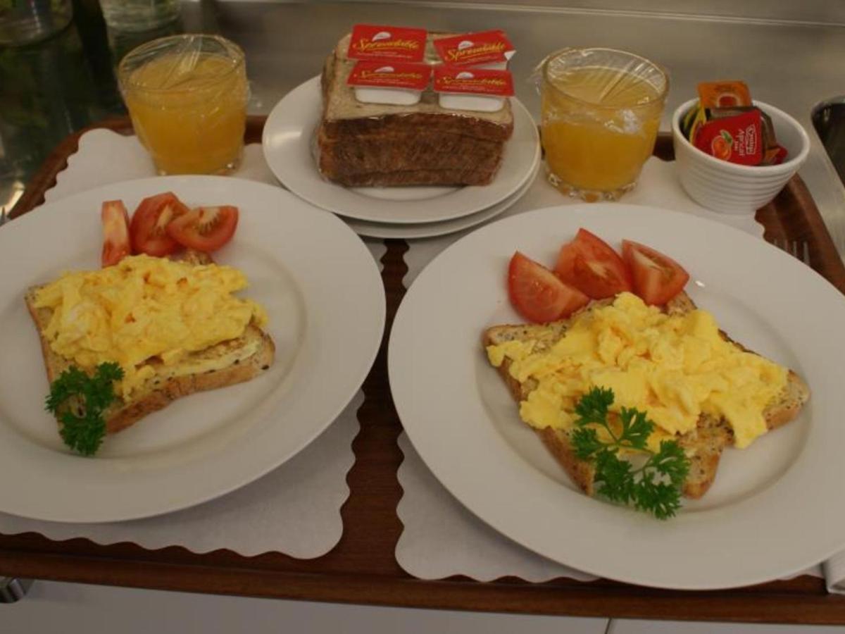 Pukekura Motor Lodge New Plymouth Luaran gambar Scrambled eggs on toast