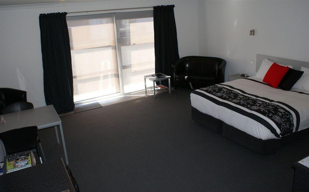 Pukekura Motor Lodge New Plymouth Luaran gambar A room at the hotel