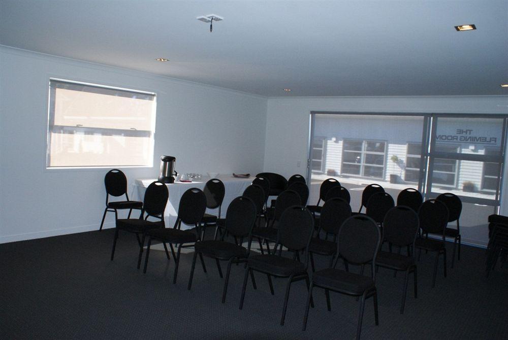 Pukekura Motor Lodge New Plymouth Luaran gambar The boardroom